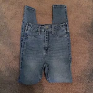 Hollister ultra high rise skinny jeans